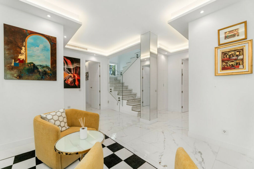 Penthouse Duplex Puerto Banús Málaga - image 18