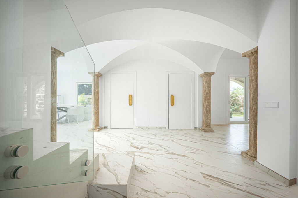 Detached Villa Marbella Málaga - image 18