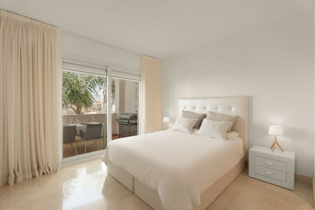 Middle Floor Apartment Los Almendros Málaga - image 15