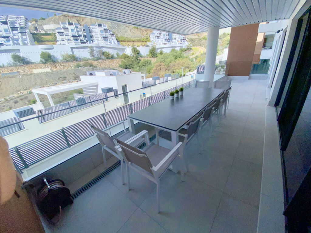 Middle Floor Apartment Benahavís Málaga - image 18