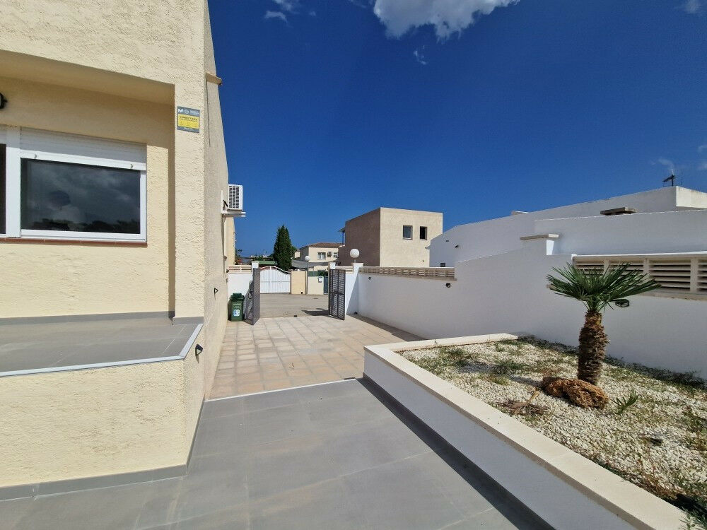 Semi-Detached House La Nucia Alicante - image 19