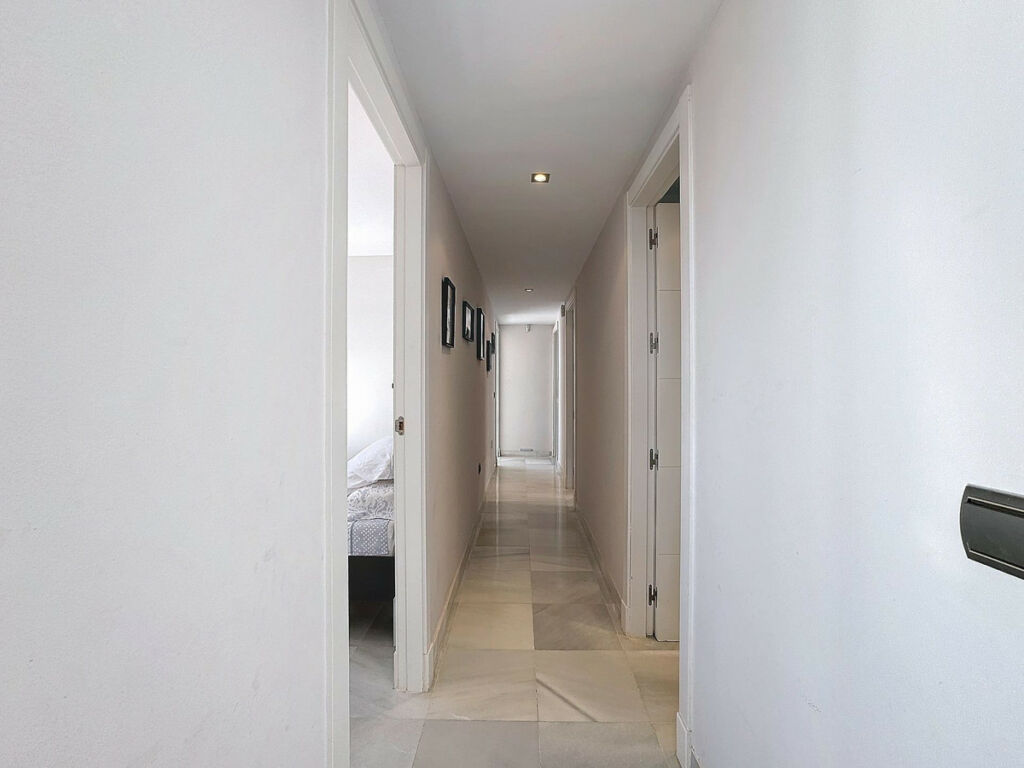 Penthouse Casares Málaga - image 20
