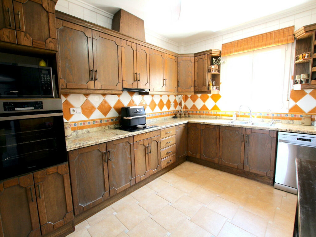 Detached Villa Algorfa Alicante - image 19