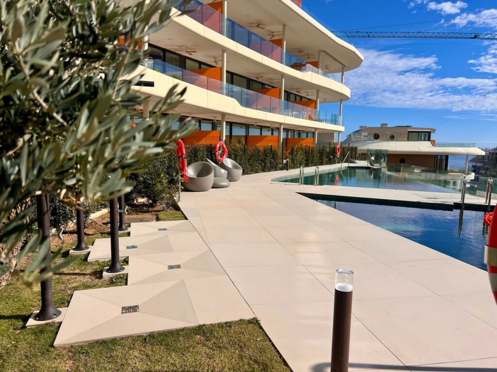 Middle Floor Apartment Higueron Málaga - image 19