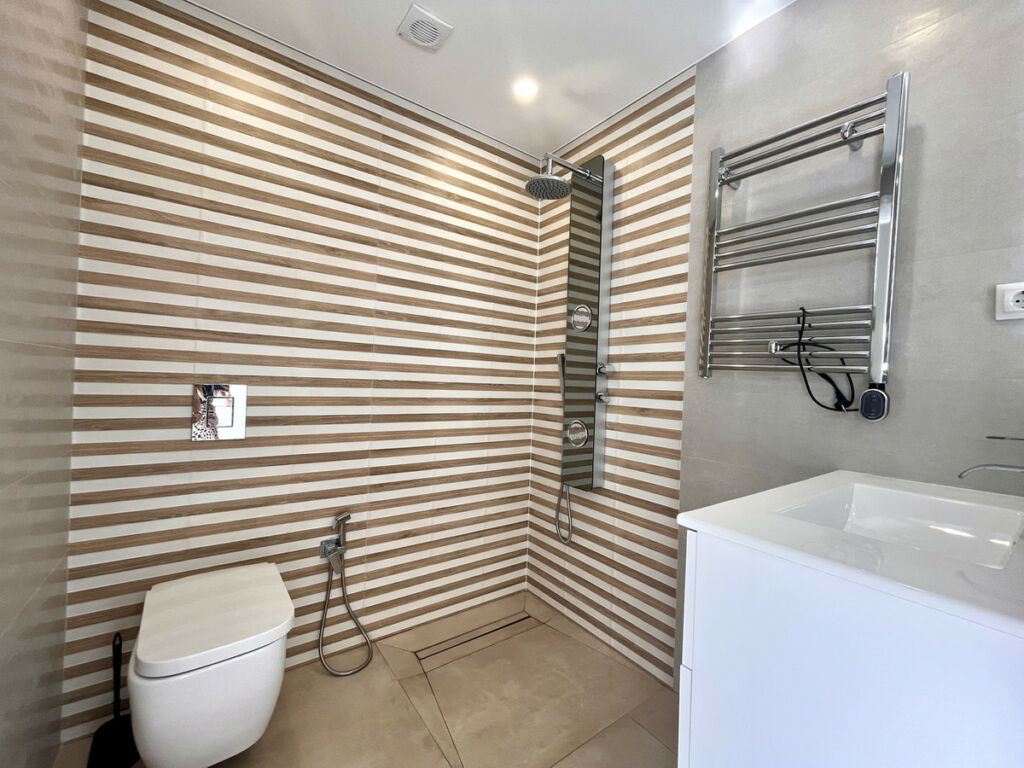 Detached Villa Los Balcones Alicante - image 19