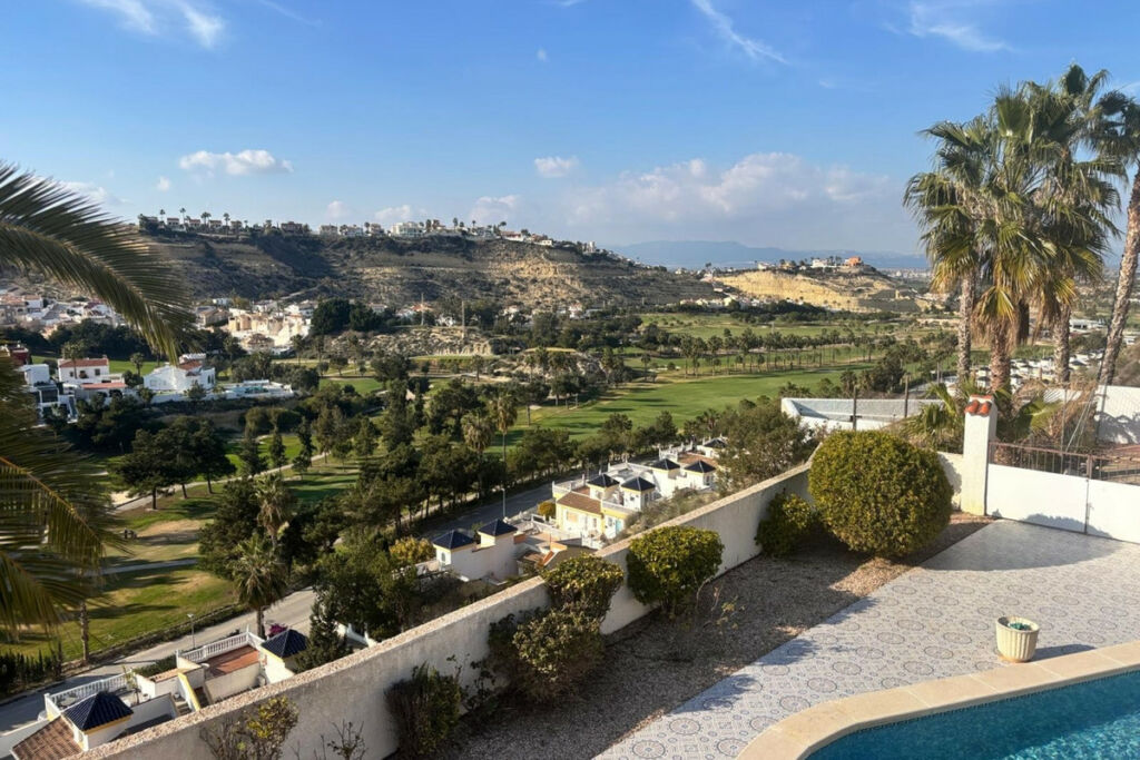 Detached Villa Ciudad Quesada Alicante - image 19