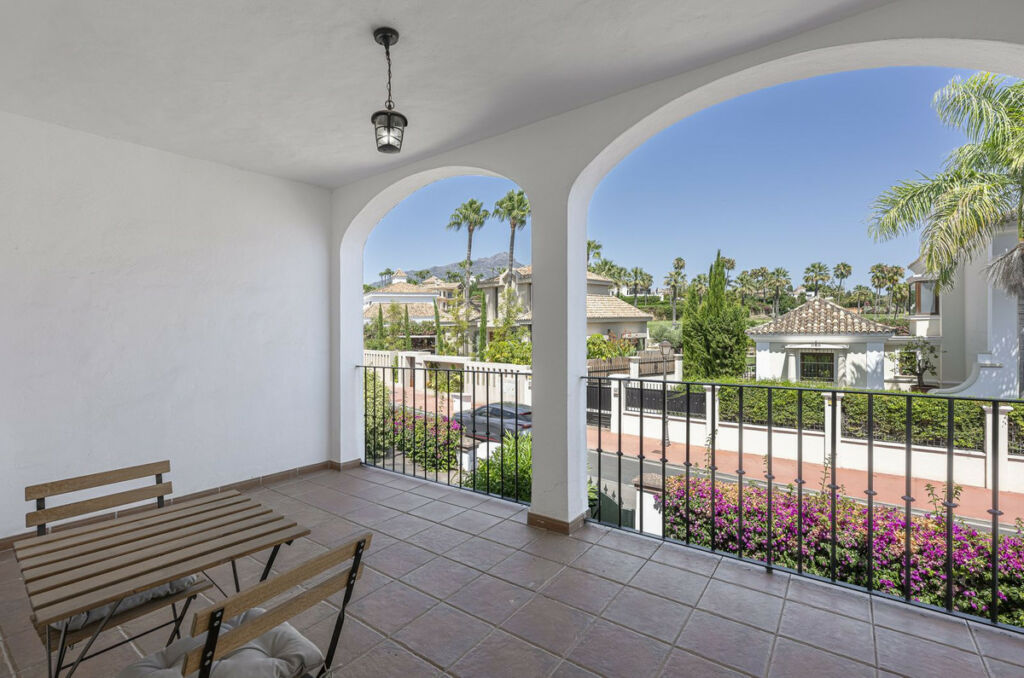 Townhouse Nueva Andalucía Málaga - image 20