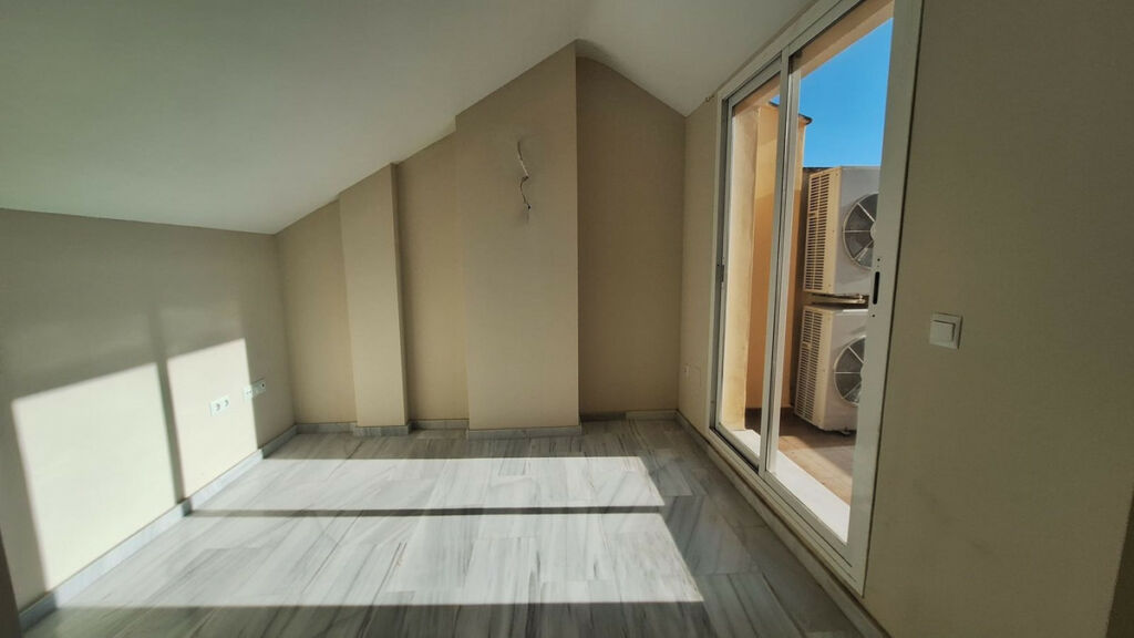 Townhouse Calahonda Málaga - image 19