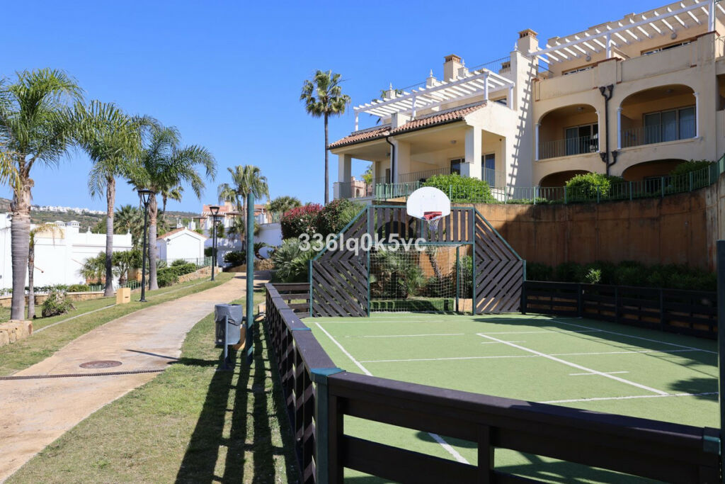 Middle Floor Apartment Manilva Málaga - image 19