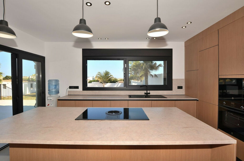 Detached Villa El Coto Málaga - image 19