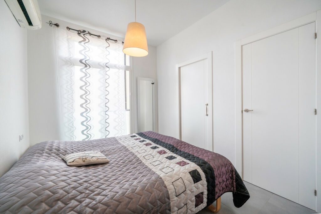Detached Villa Rojales Alicante - image 19