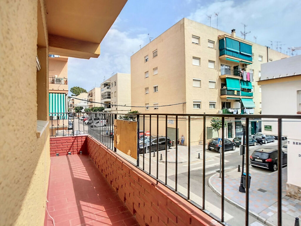 Middle Floor Apartment Fuengirola Málaga - image 19