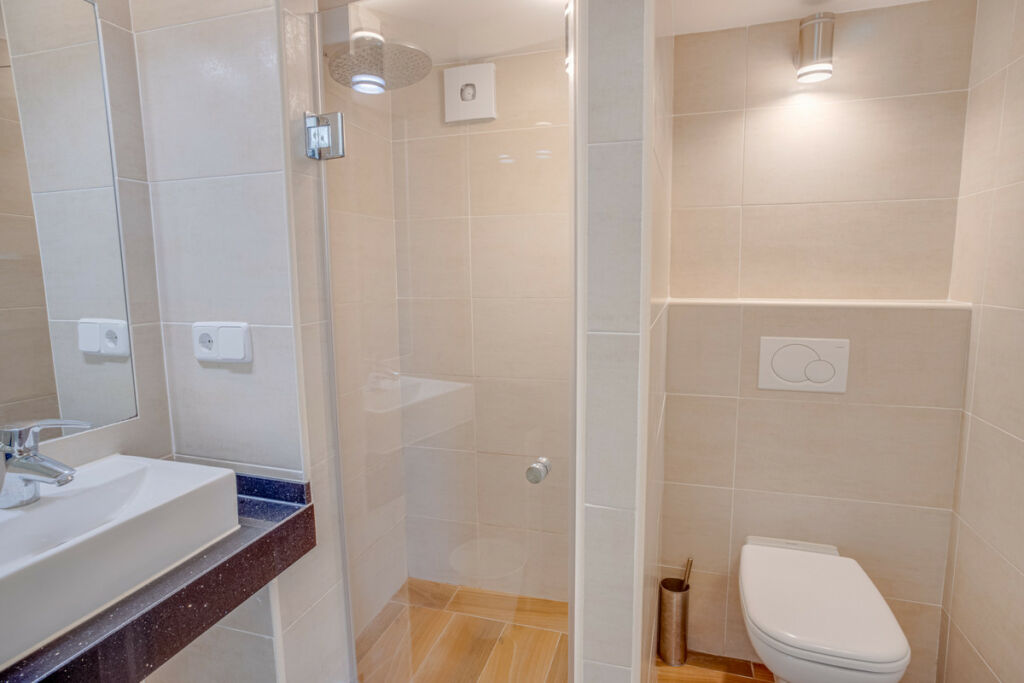 Detached Villa Elviria Málaga - image 19
