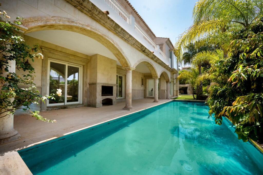 Detached Villa Marbella Málaga - image 19