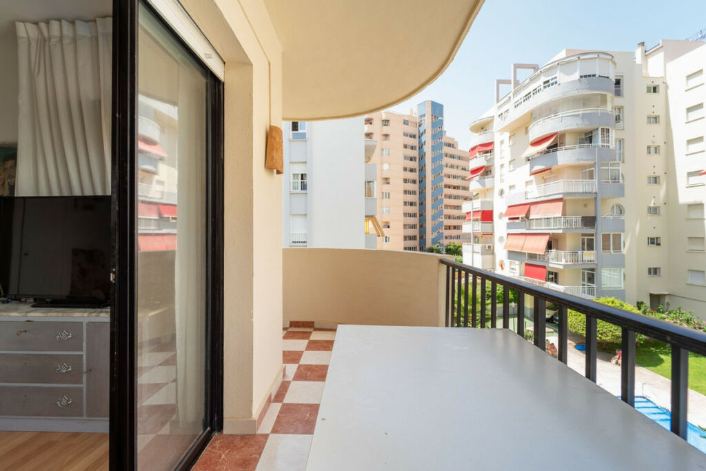 Middle Floor Apartment Torreblanca Málaga - image 19