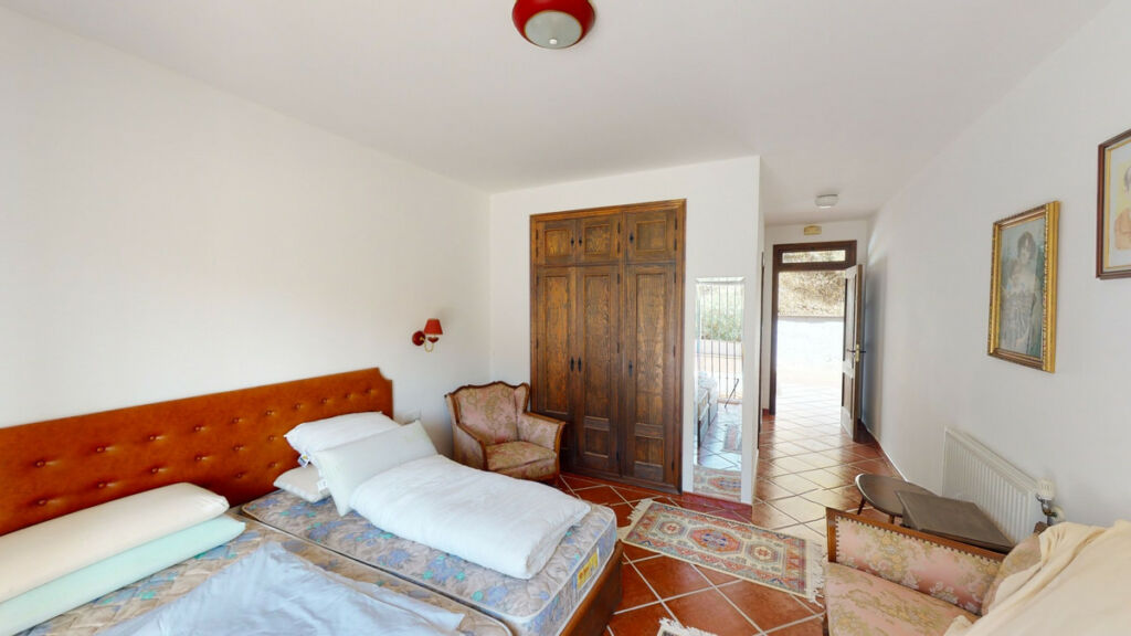 Detached Villa Macharaviaya Málaga - image 19