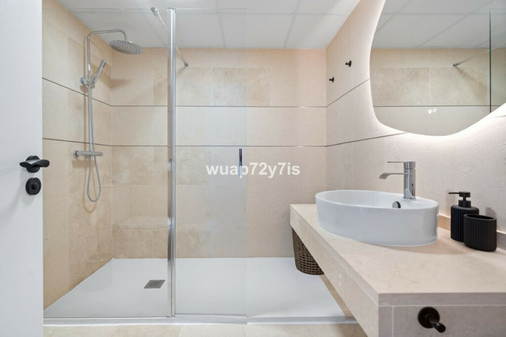 Penthouse Selwo Málaga - image 19