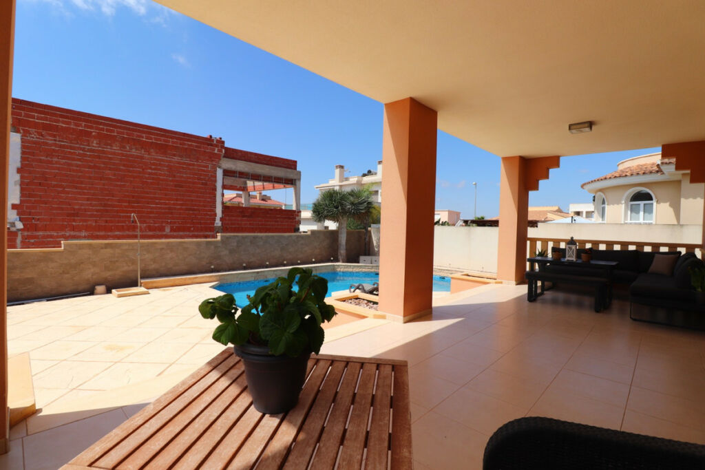 Detached Villa Ciudad Quesada Alicante - image 19