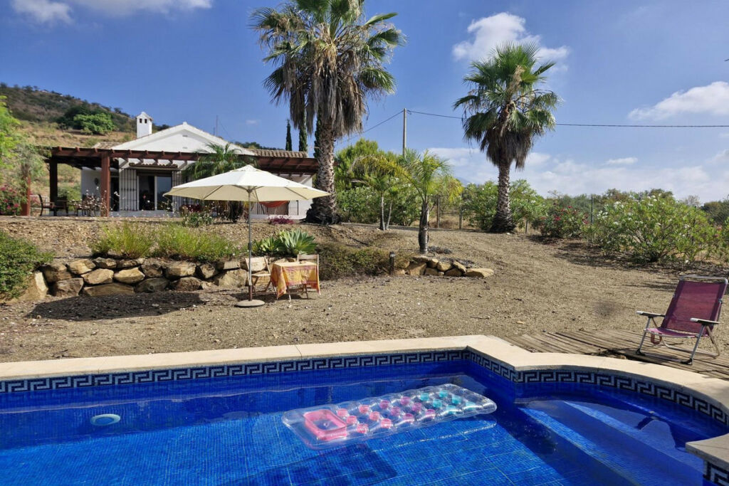 Finca - Cortijo Tolox Málaga - image 19