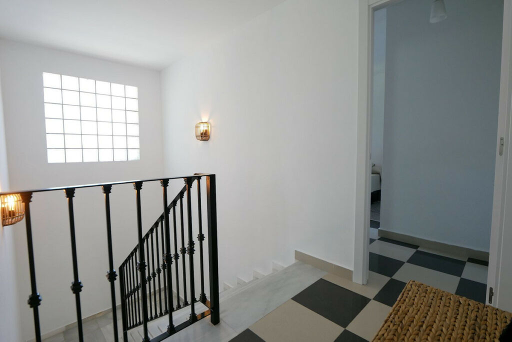 Detached Villa Cabopino Málaga - image 14