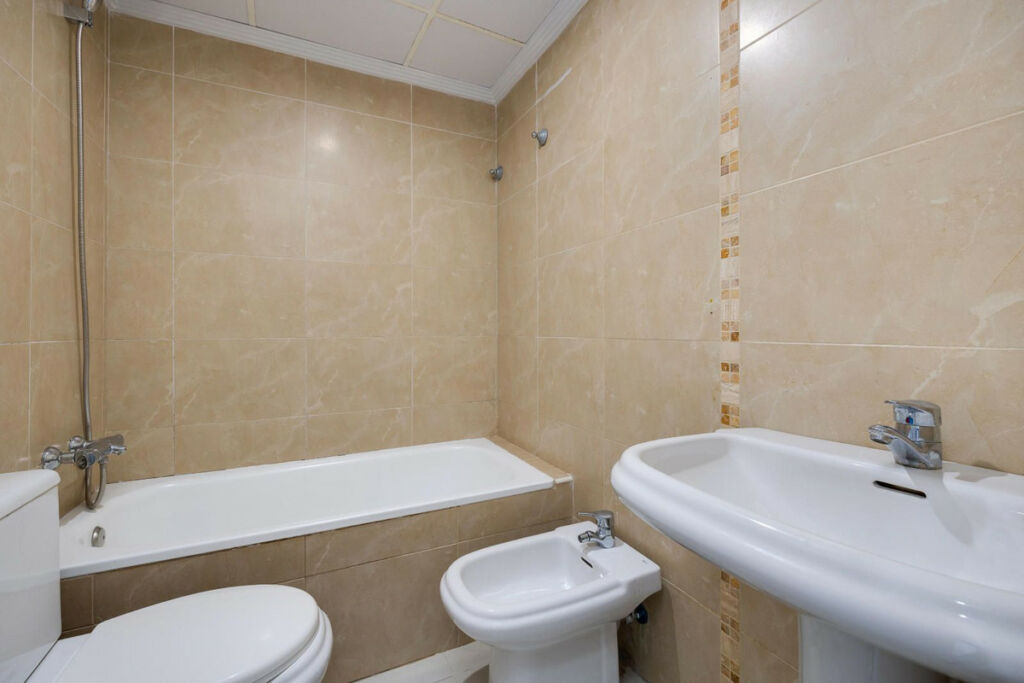 Middle Floor Apartment Torrevieja Alicante - image 19