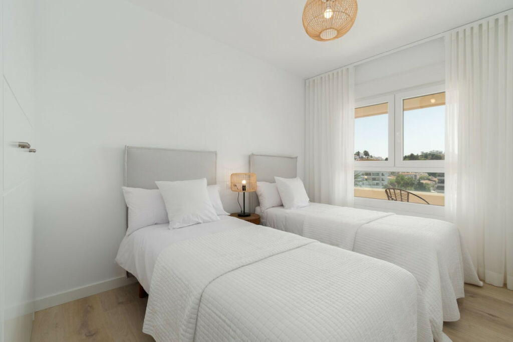 Top Floor Apartment Nueva Andalucía Málaga - image 19