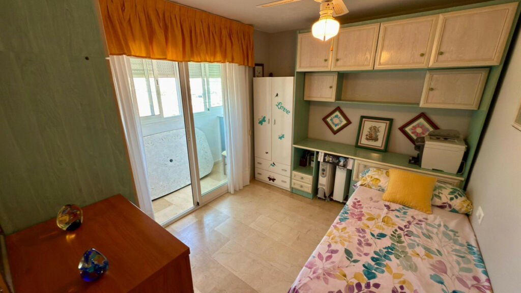 Middle Floor Apartment Benidorm Alicante - image 19