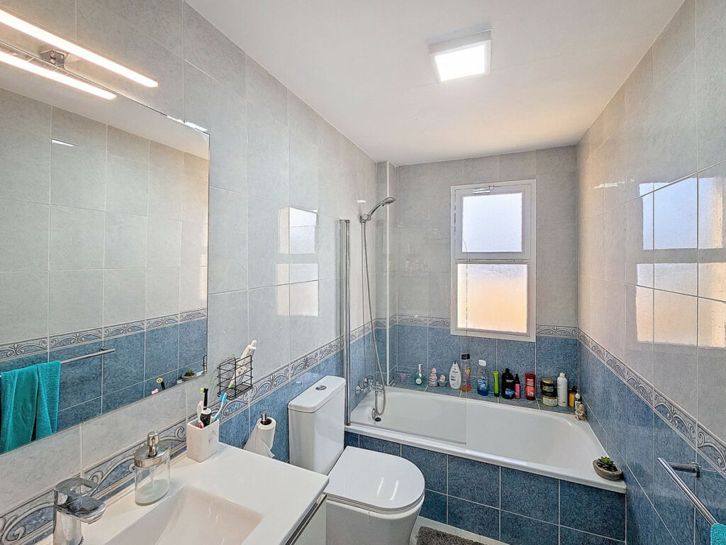 Townhouse El Padron Málaga - image 18