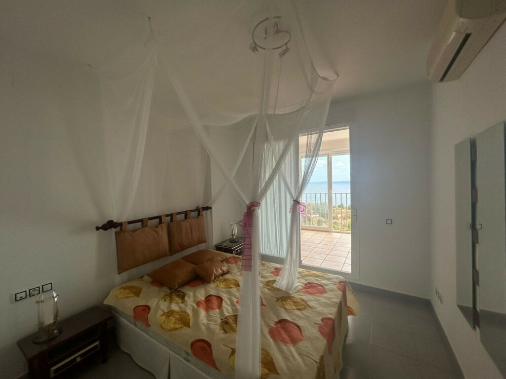 Duplex Benidorm Alicante - image 19