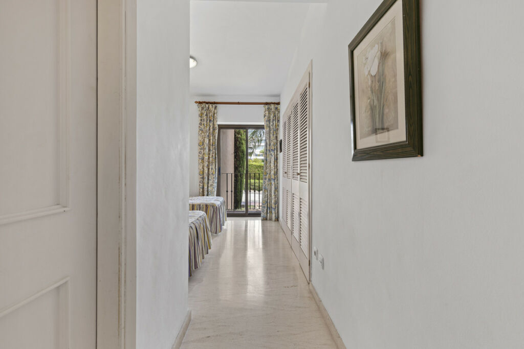 Ground Floor Apartment Estepona Málaga - image 19