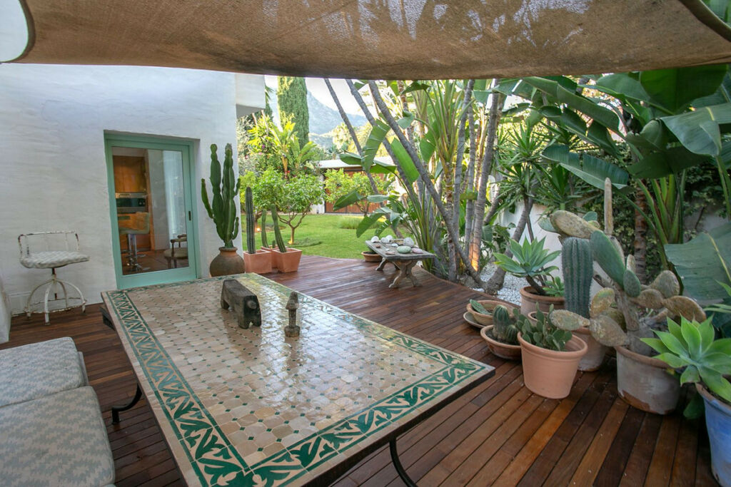 Detached Villa Sierra Blanca Málaga - image 19