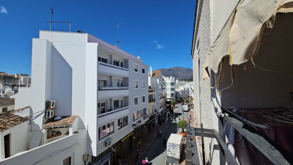 Top Floor Apartment Estepona Málaga - image 19