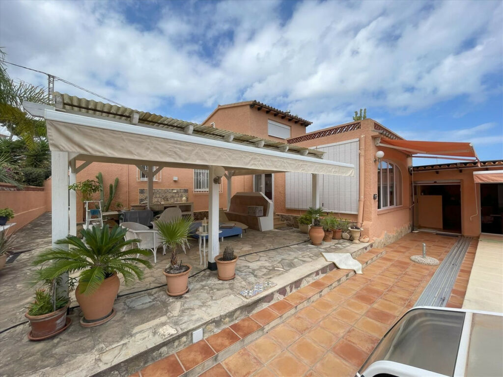 Detached Villa Moraira Alicante - image 12