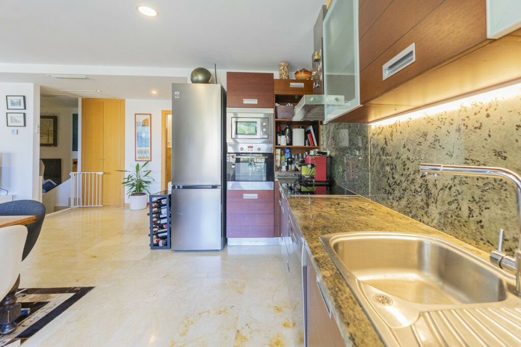 Duplex Altos de los Monteros Málaga - image 19