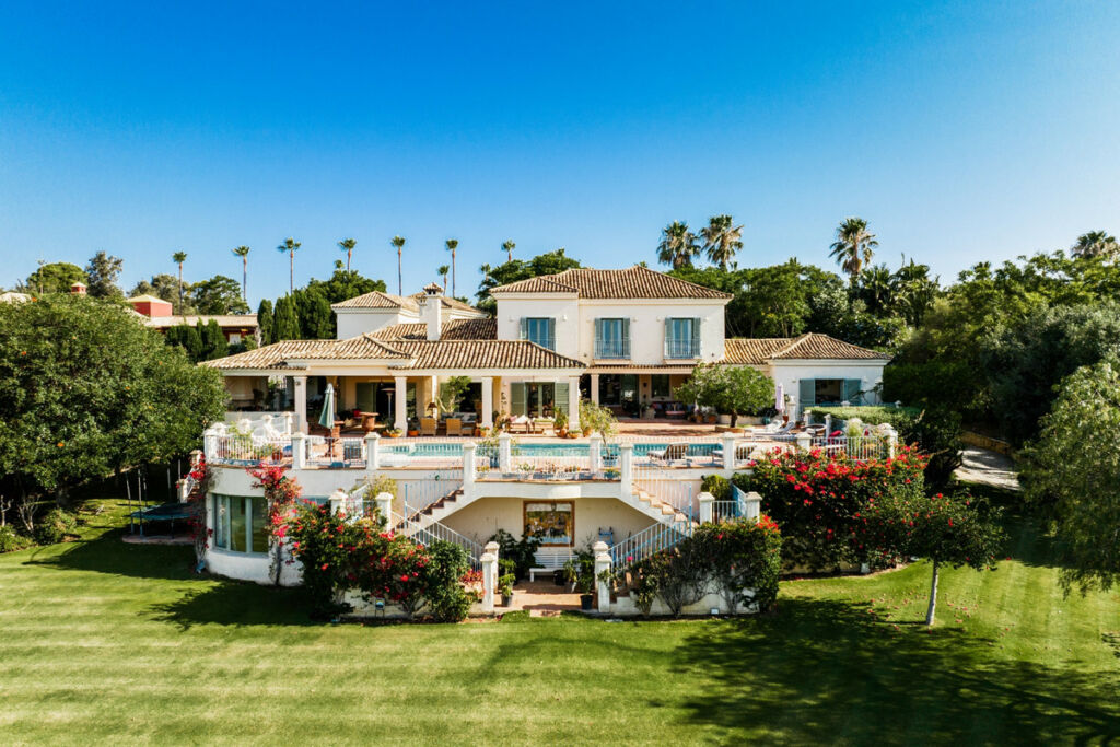 Detached Villa Sotogrande Cádiz - image 19