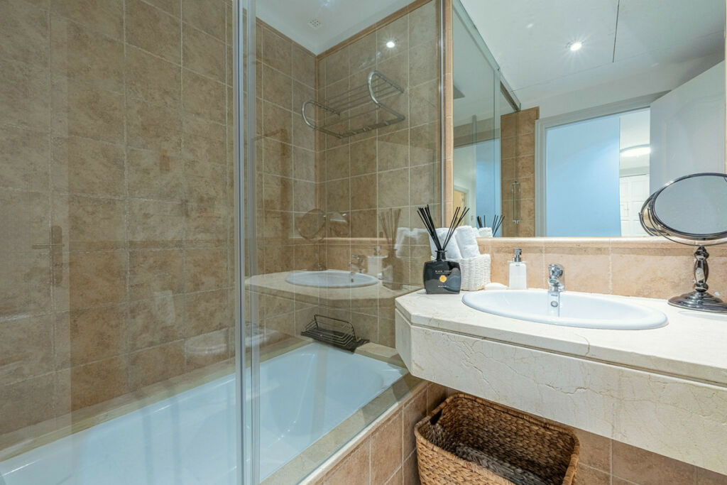 Ground Floor Apartment Estepona Málaga - image 22
