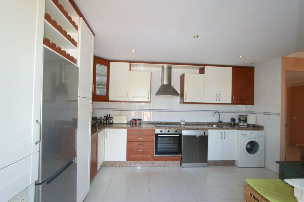 Penthouse Elviria Málaga - image 19