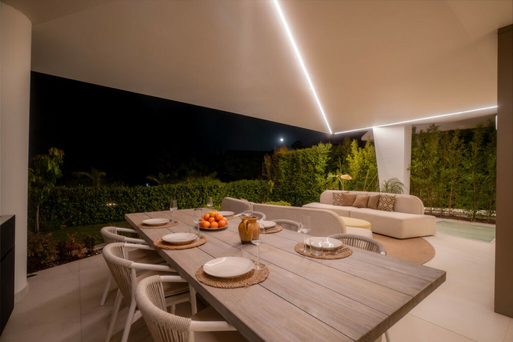 Detached Villa Nueva Andalucía Málaga - image 20