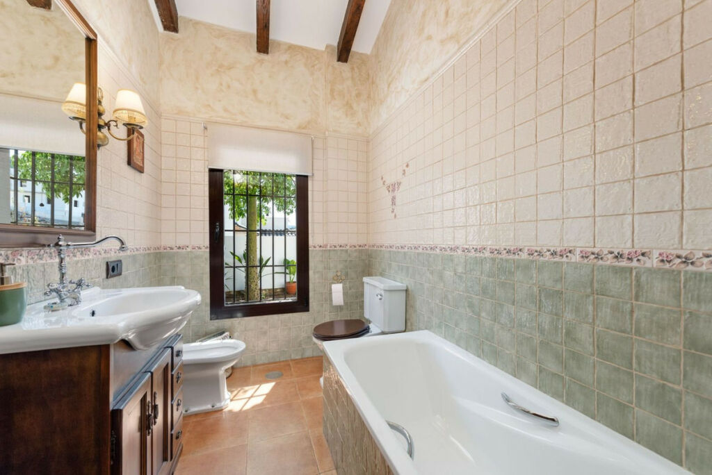 Detached Villa Alhaurín de la Torre Málaga - image 19