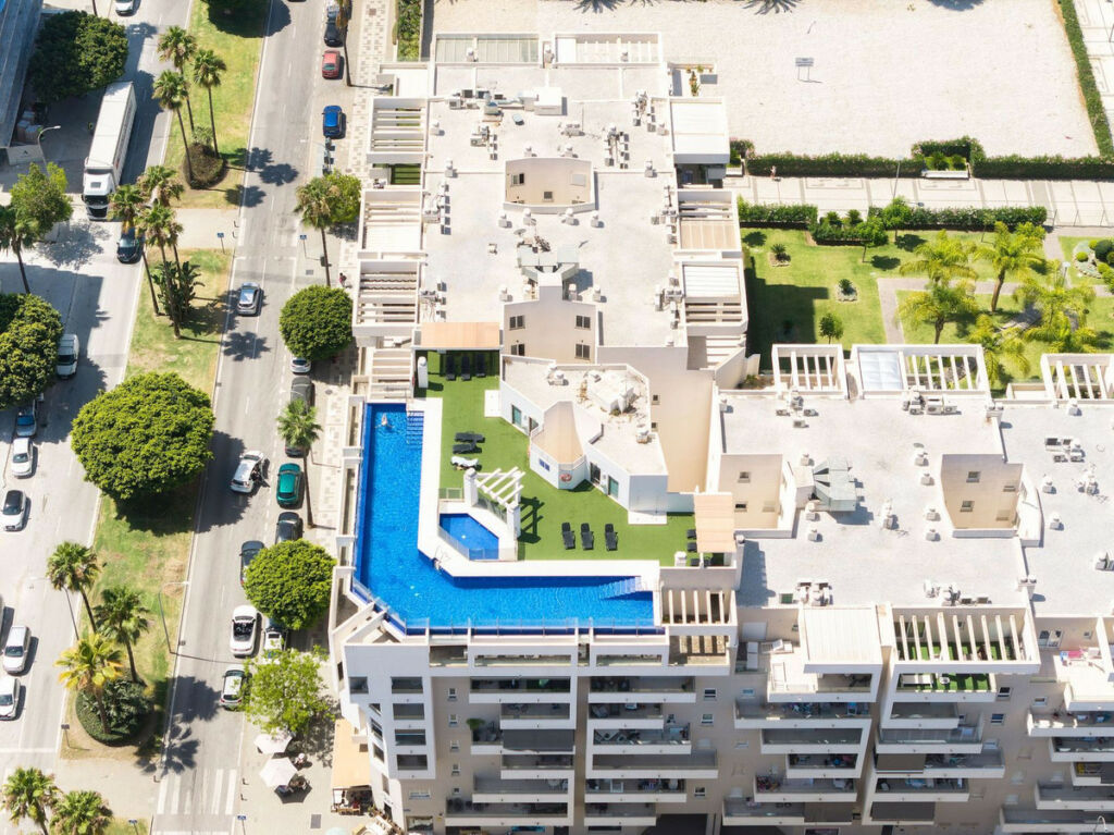Middle Floor Apartment La Campana Málaga - image 19