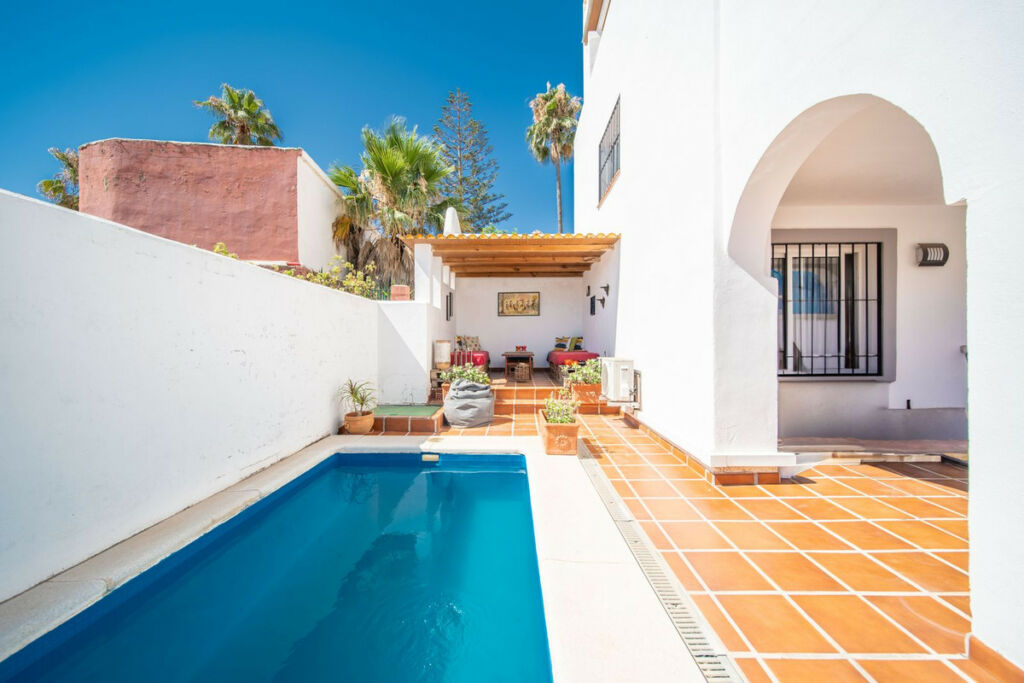 Semi-Detached House Fuengirola Málaga - image 2