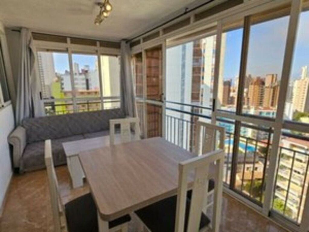 Middle Floor Apartment Benidorm Alicante - image 2