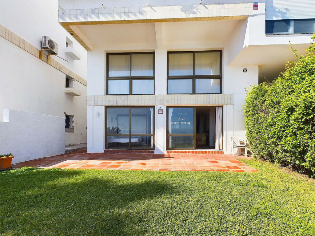 Duplex Estepona Málaga - image 2