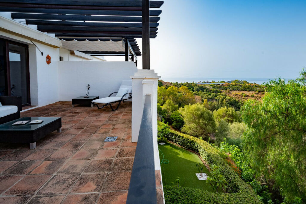 Penthouse Duplex Altos de los Monteros Málaga - image 2