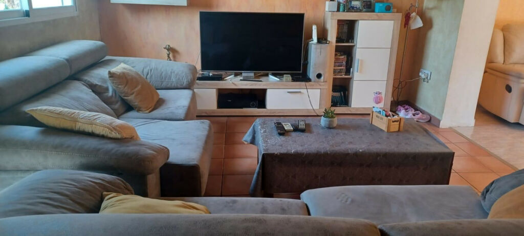 Detached Villa La Nucia Alicante - image 2