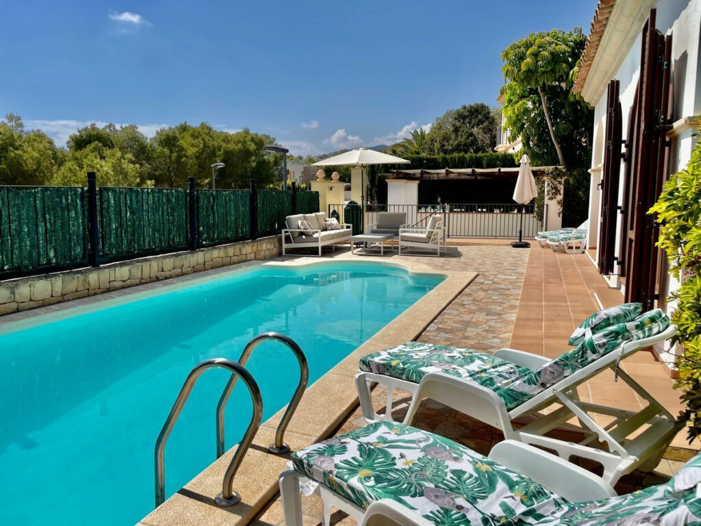 Detached Villa Finestrat Alicante - image 2