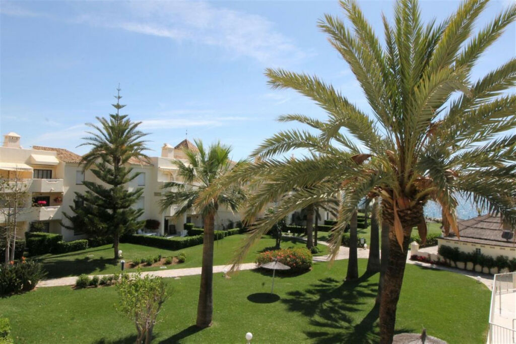 Ground Floor Apartment La Cala de Mijas Málaga - image 6
