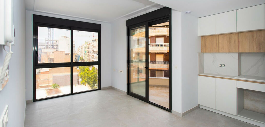 Middle Floor Apartment Playa Del Cura Alicante - image 2