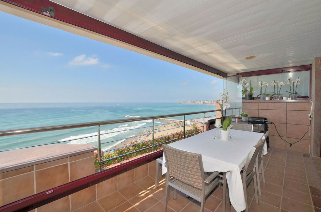 Penthouse Carvajal Málaga - image 3