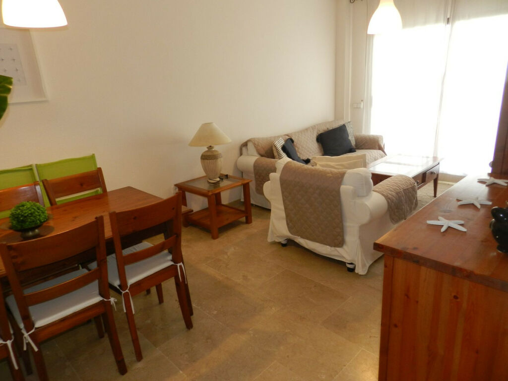 Middle Floor Apartment La Duquesa Málaga - image 2